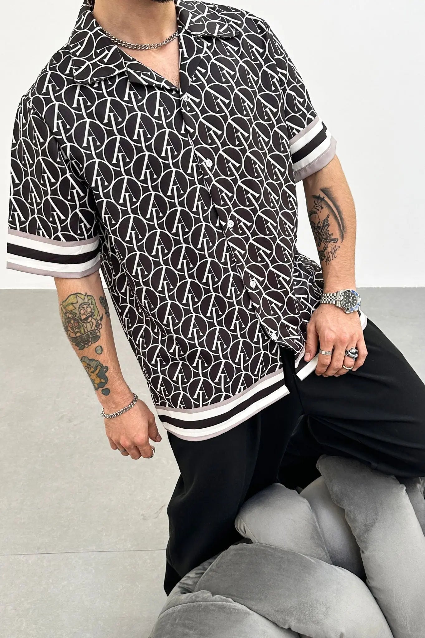 Chemise Homme Imprimée coupe droite manches courte Noir et Blanc bonhomme