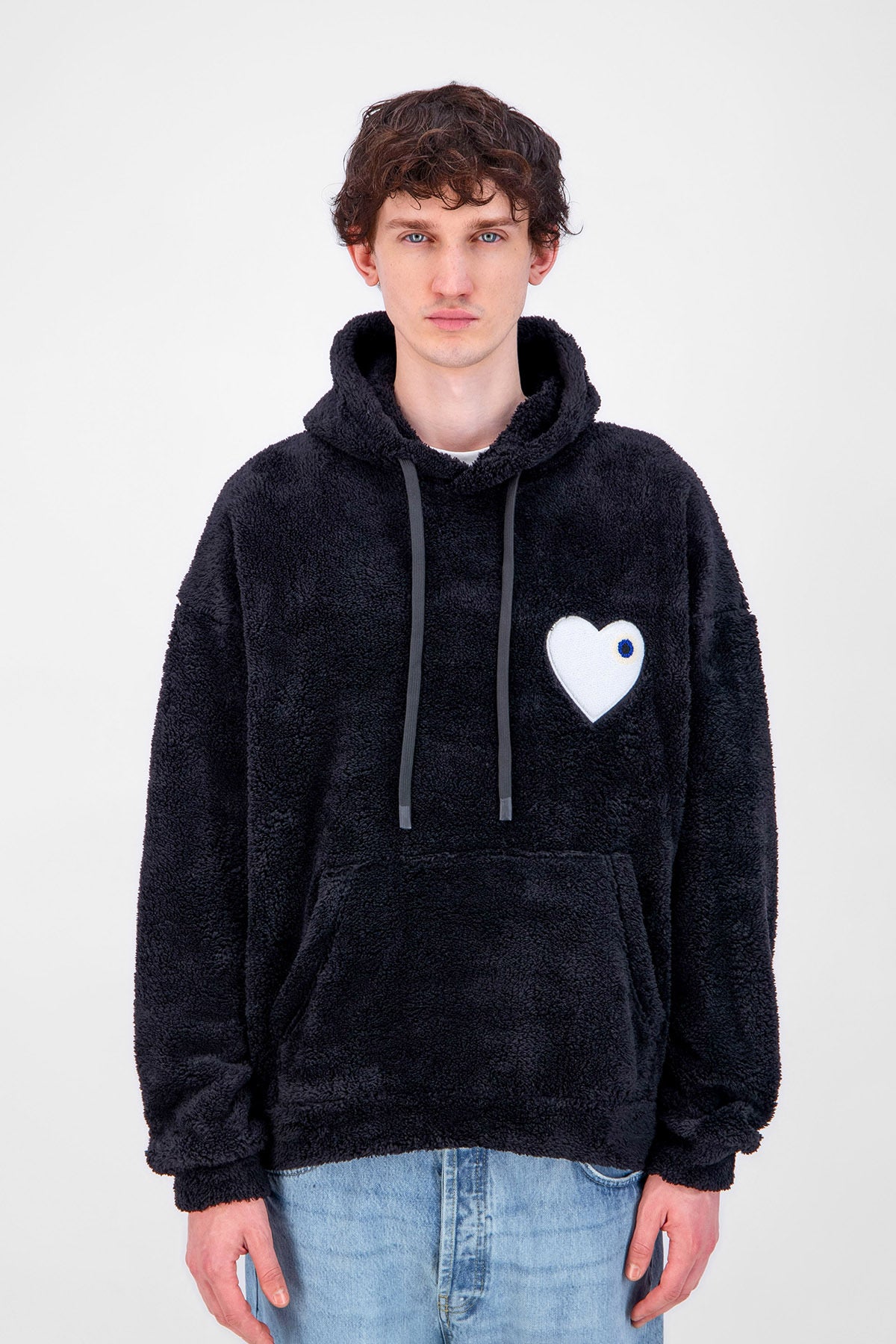 Sweat Moumoute à Capuche Noir Avec Cœur Blanc
