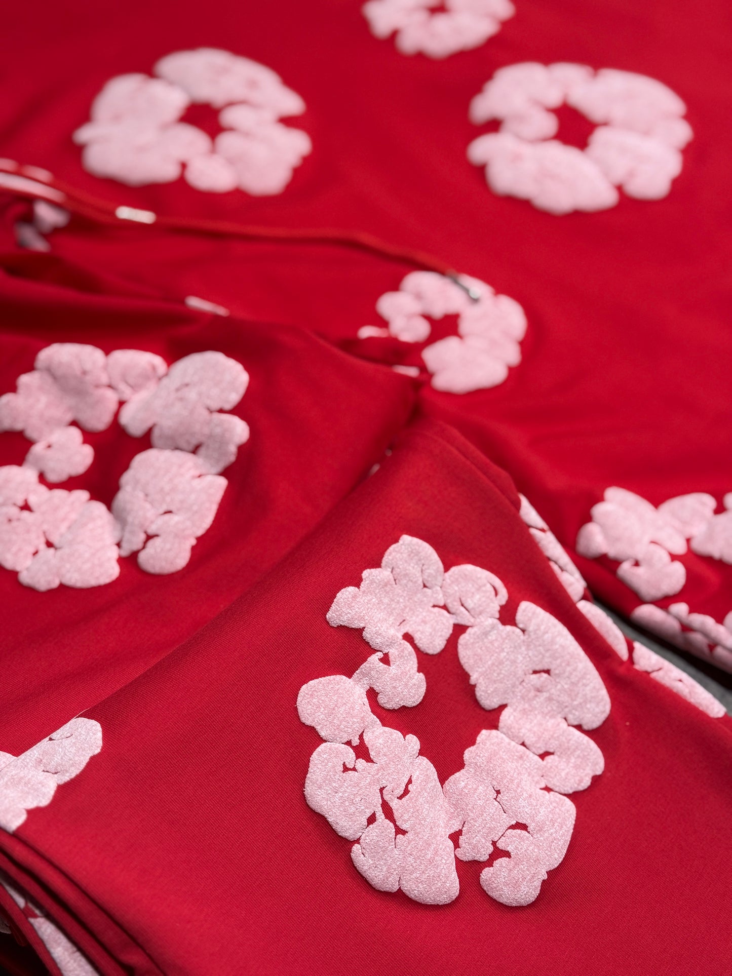Ensemble Tee-Shirt et Pantalon jogging Fleur Rouge