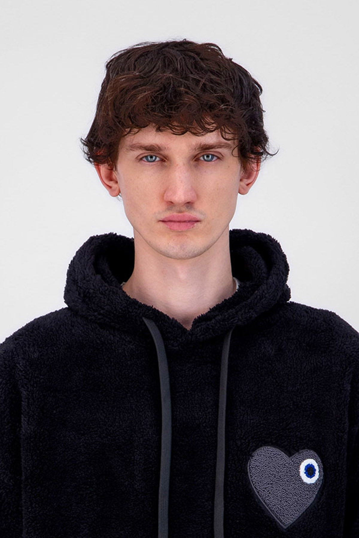 Sweat Moumoute à Capuche Noir Avec Cœur Gris