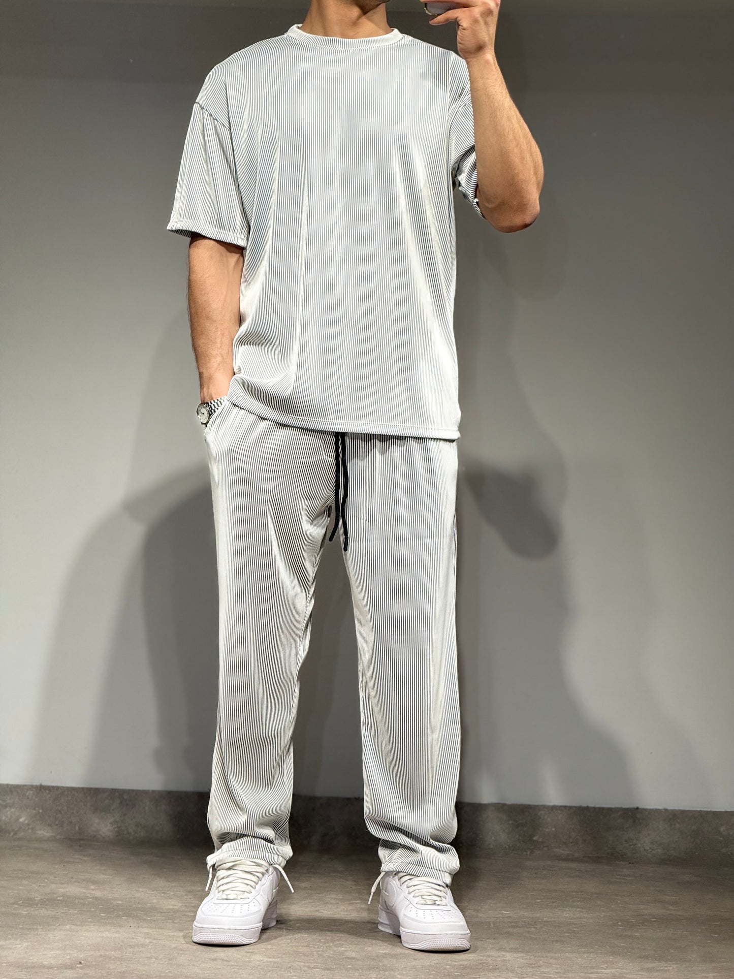 Ensemble Plissé Tee Shirt et Pantalon Blanc