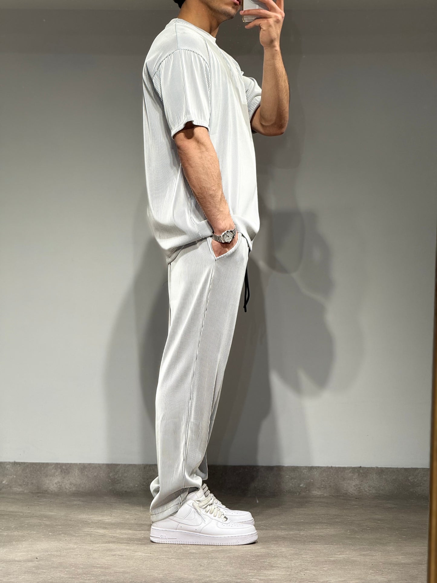 Ensemble Plissé Tee Shirt et Pantalon Blanc