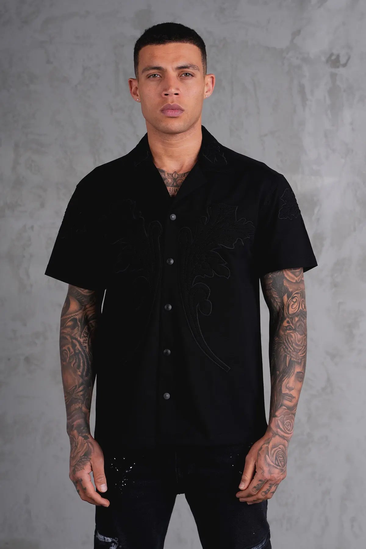 Chemise Noir Brodée bonhomme