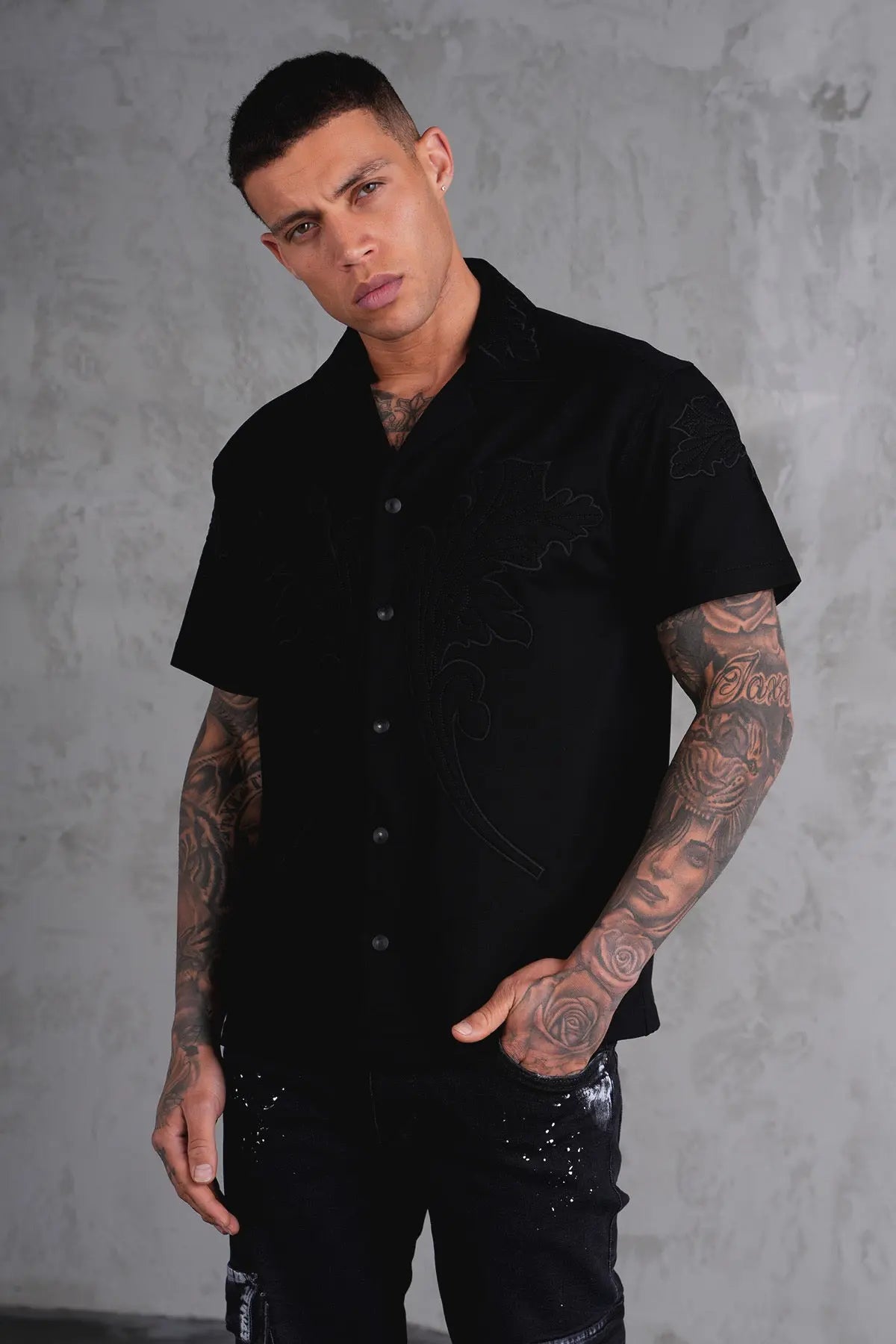 Chemise Noir Brodée bonhomme