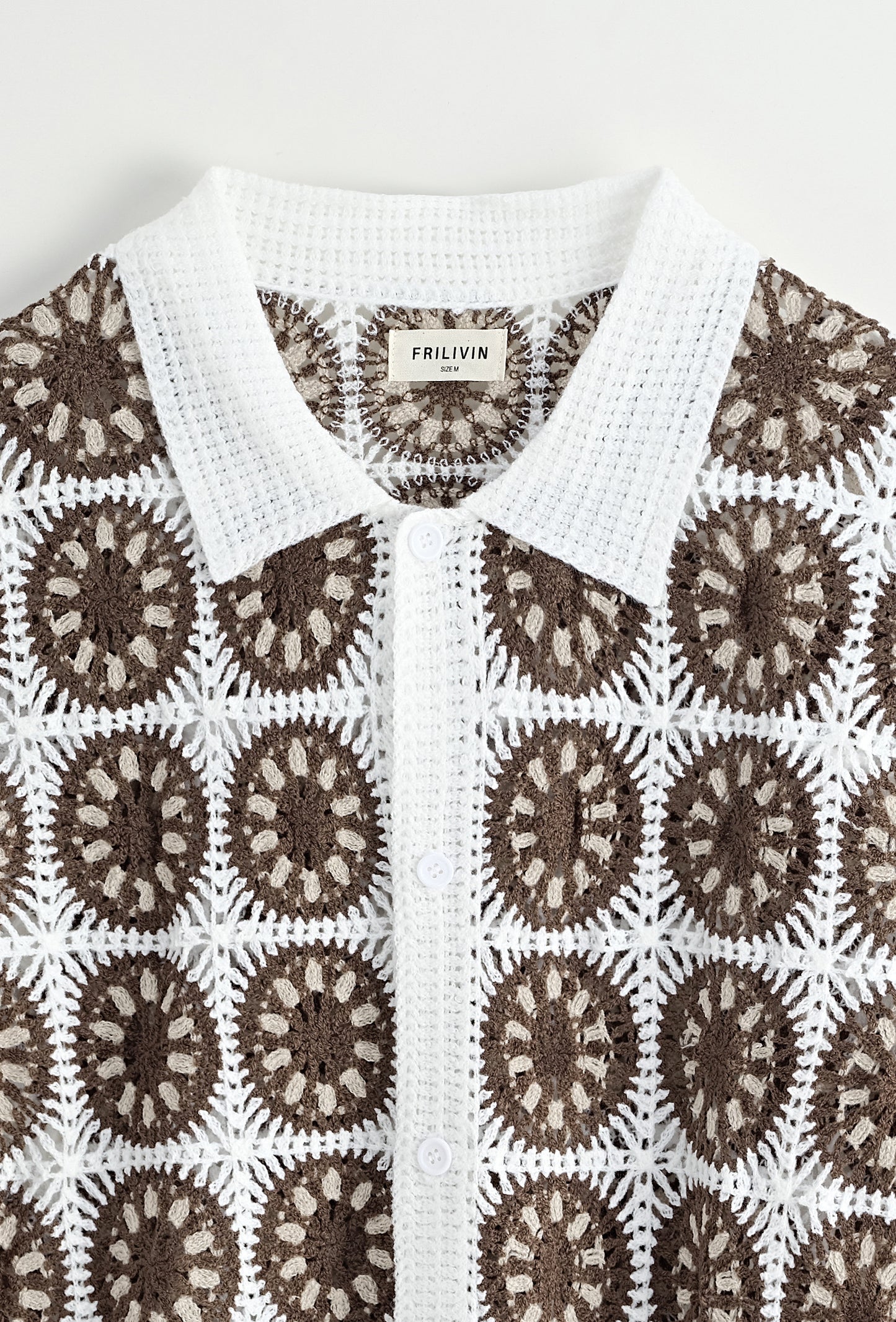 Chemise Crochet Blanc et Marron à Motifs