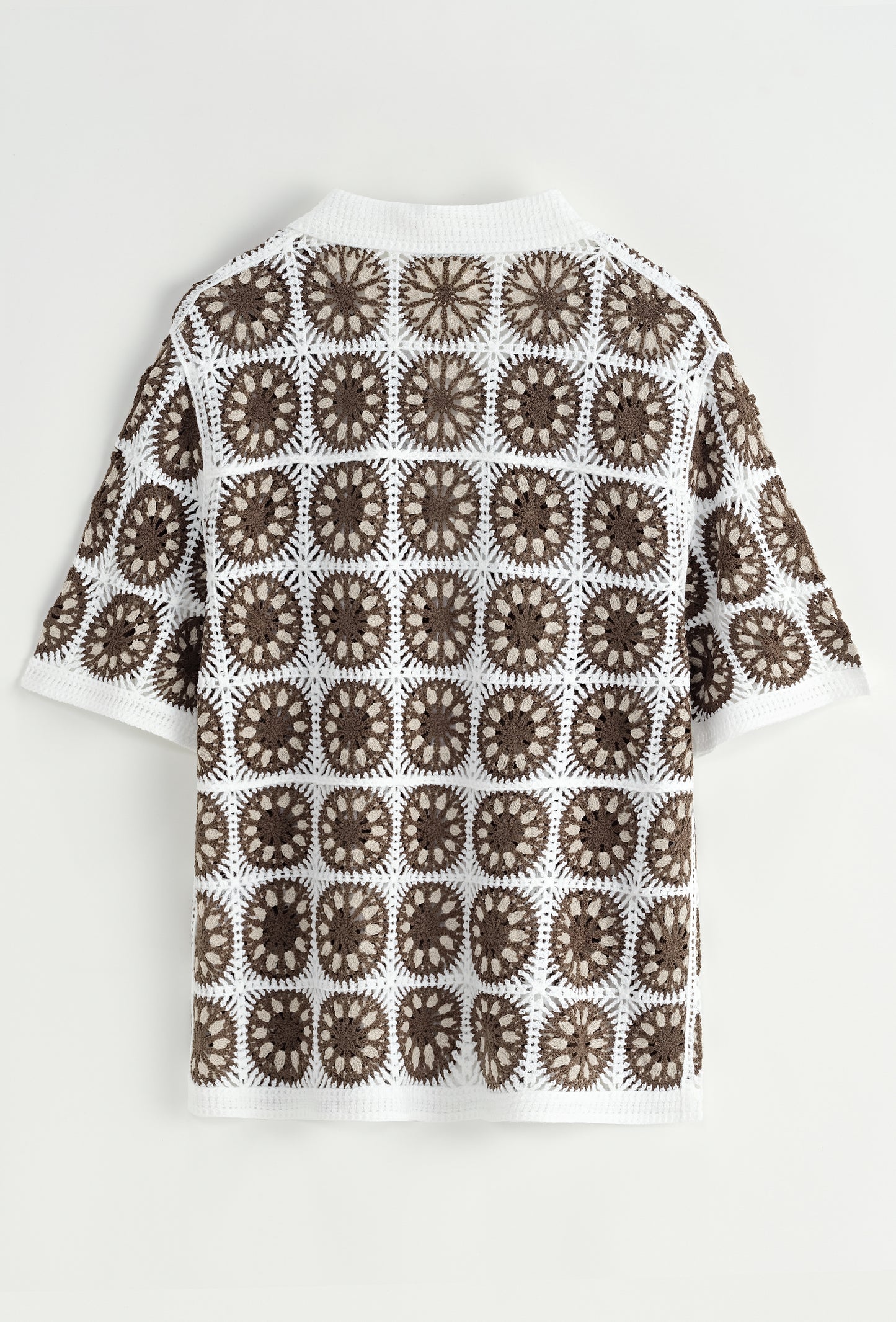 Chemise Crochet Blanc et Marron à Motifs