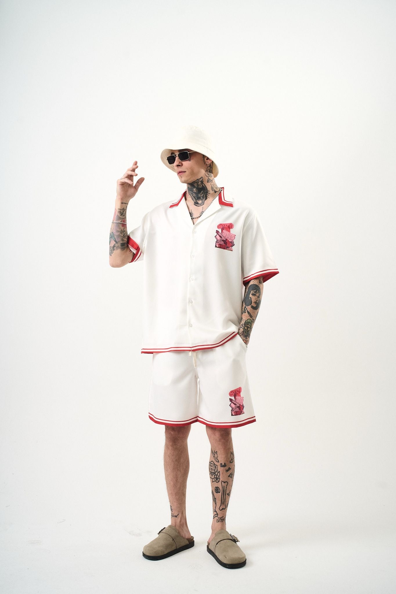 Ensemble Chemise et Short Monument Rouge