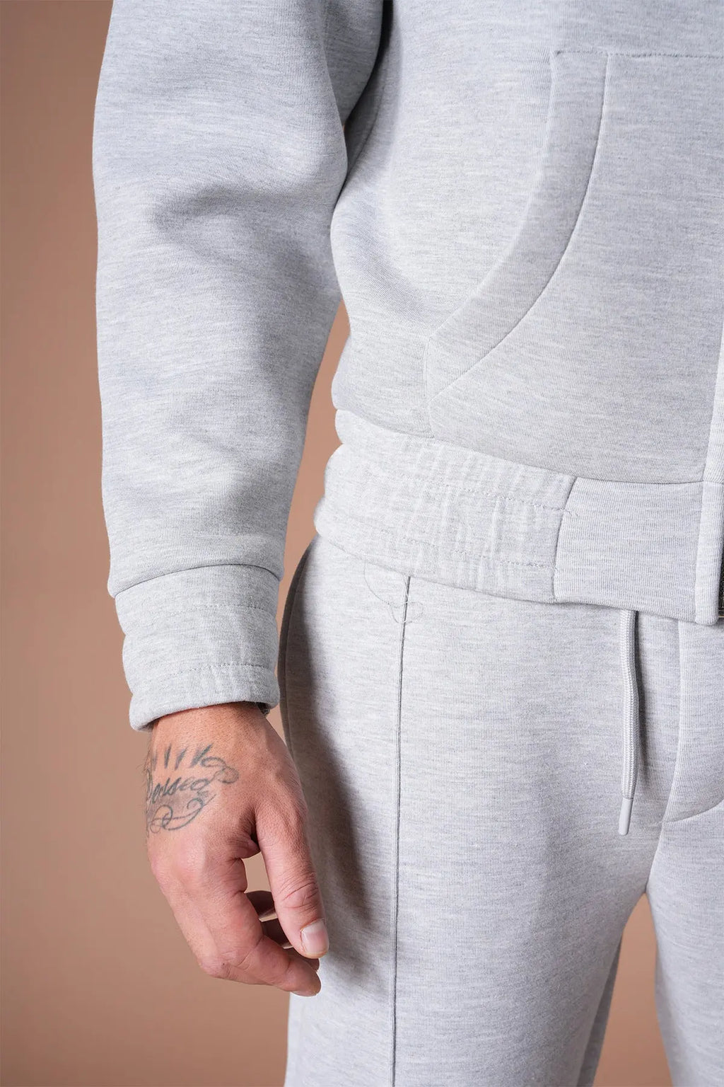 Ensemble Jogging Gris Paris – Hoodie & Pantalon bonhomme