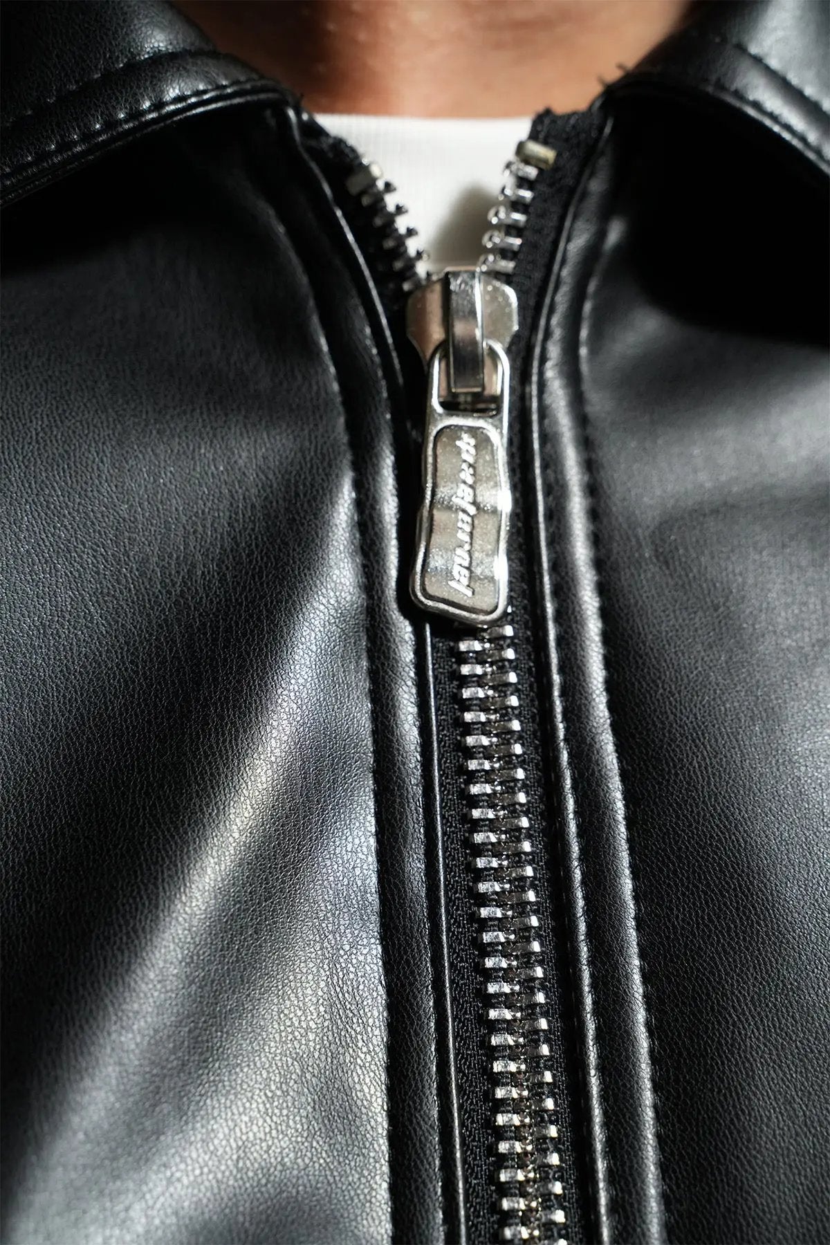 Veste Ikao Tour Eiffel Noir bonhomme