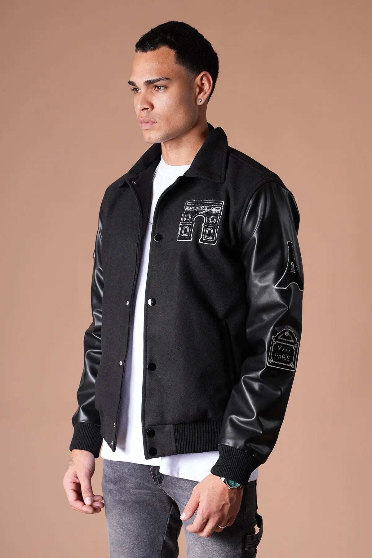 Veste Renaissance Paris Ikao Noir et Blanc bonhomme