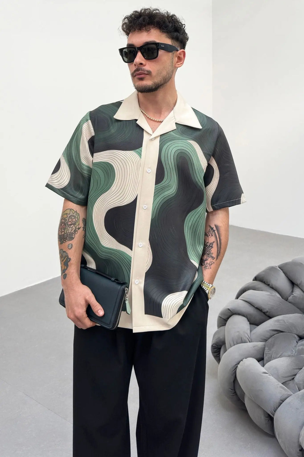 Chemise Homme Imprimée coupe droite manches courte Vert et Beige bonhomme