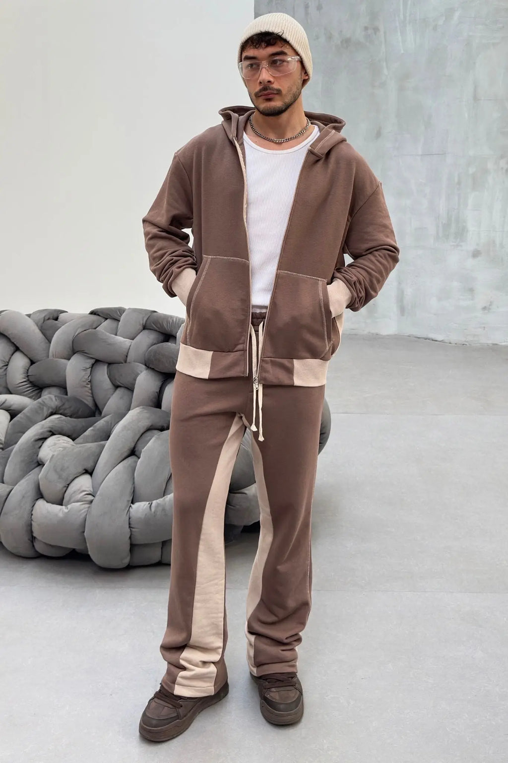 Ensemble jogging bi couleur veste et pantalon jogging coup flare marron beige bonhomme