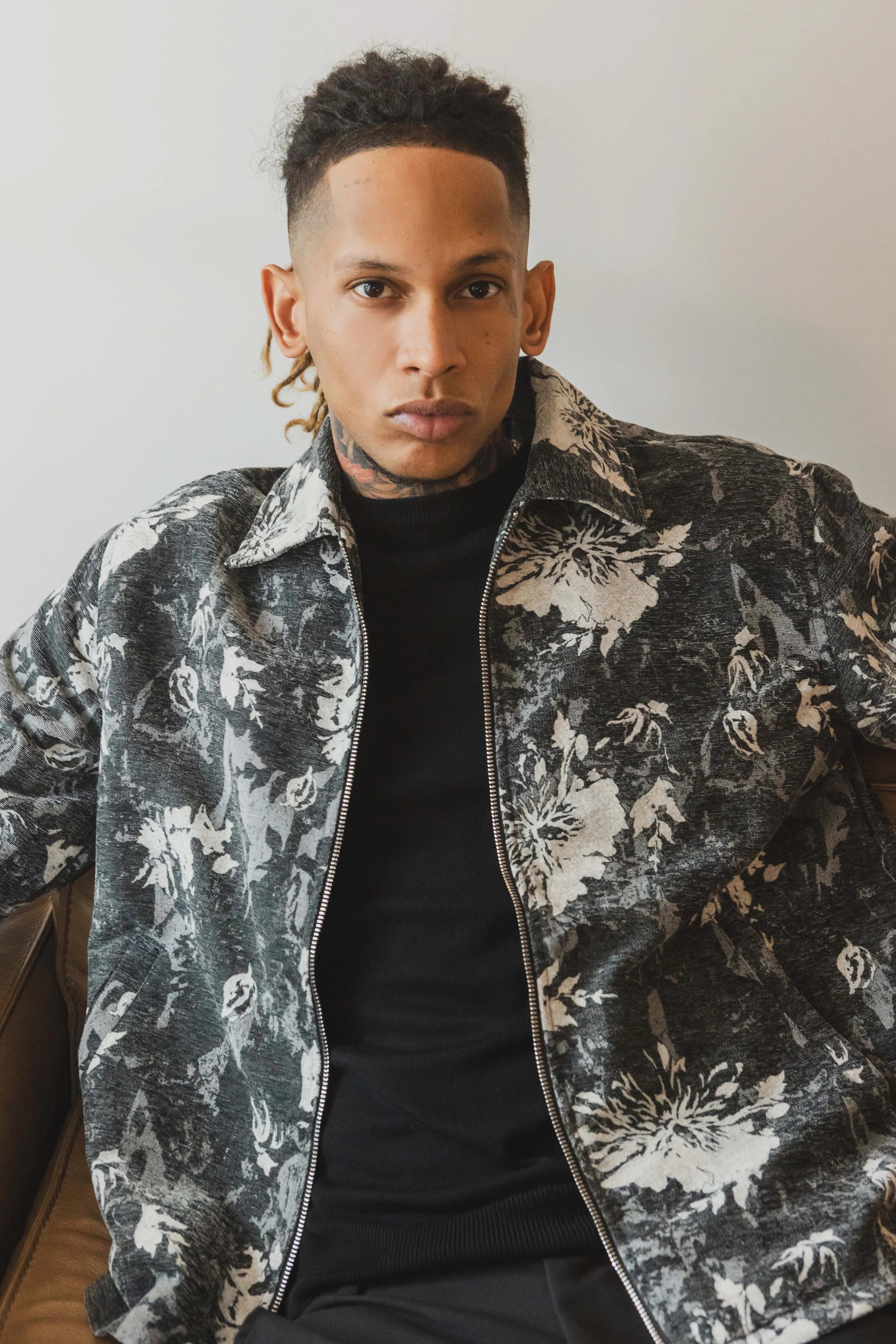 Veste zippée à motif floral bonhomme