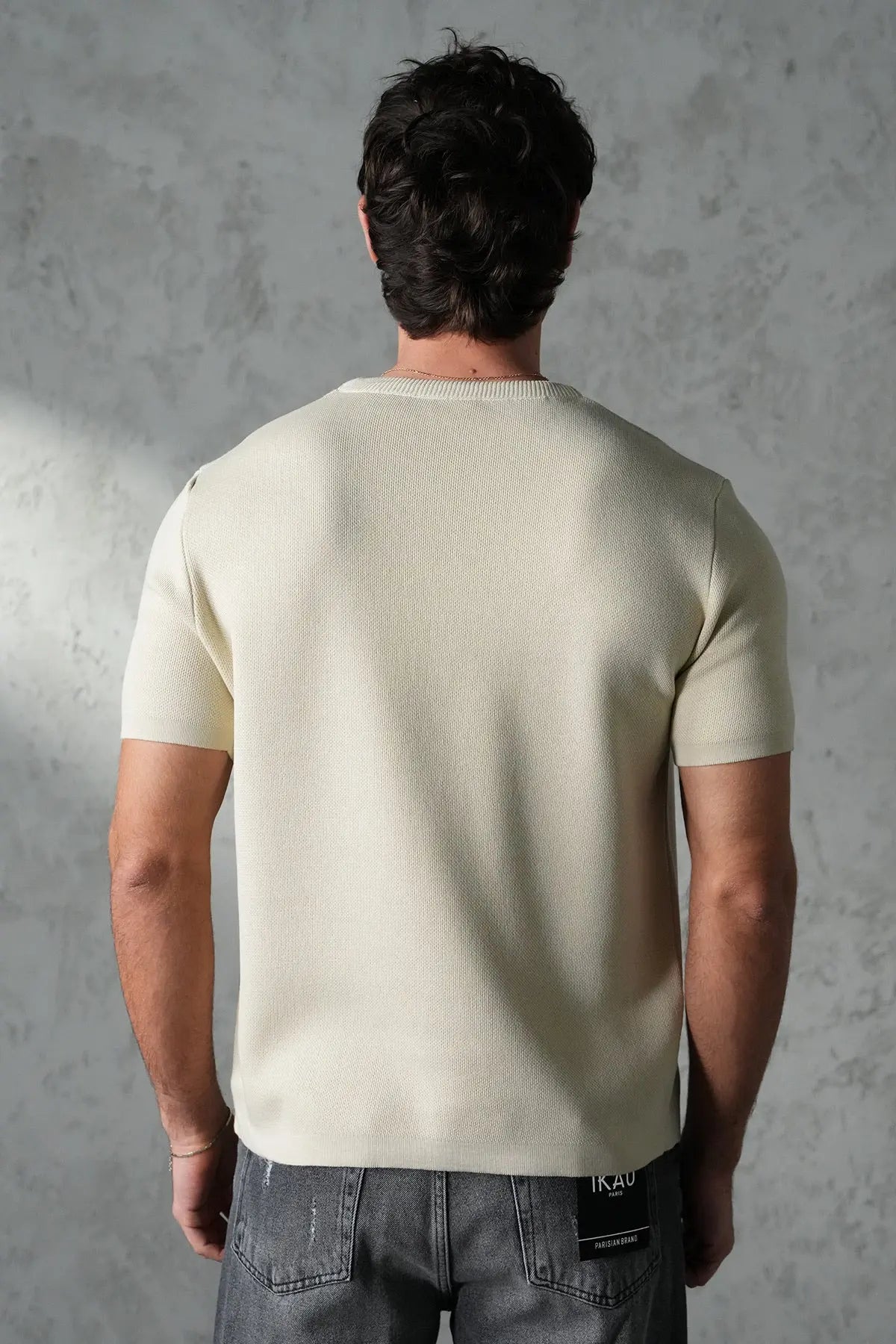 Pull Maille Homme Signature “H” – Élégance Moderne & Confort Premium (Copie) bonhomme
