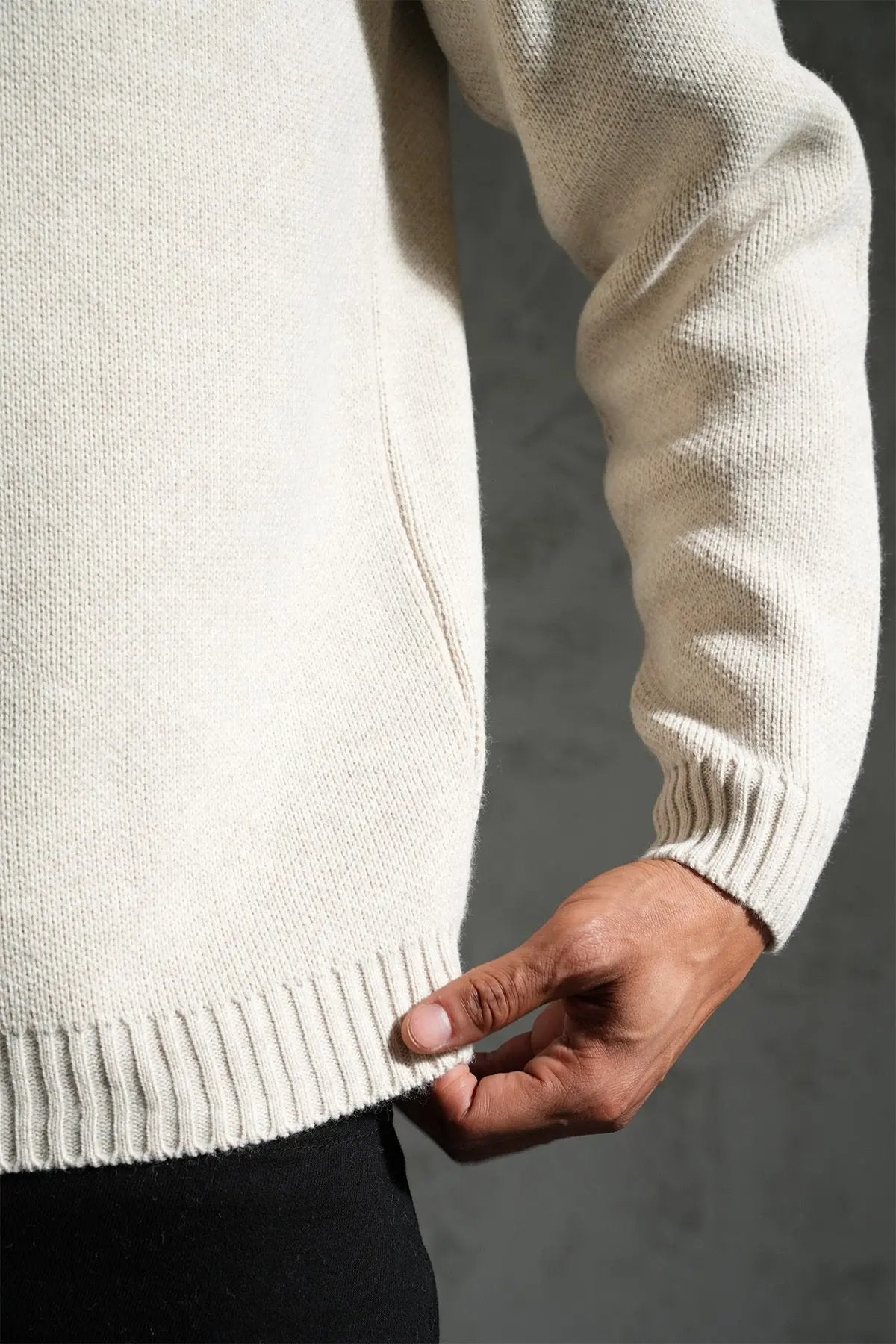 Pull Ikao Lettre C Style Universitaire bonhomme