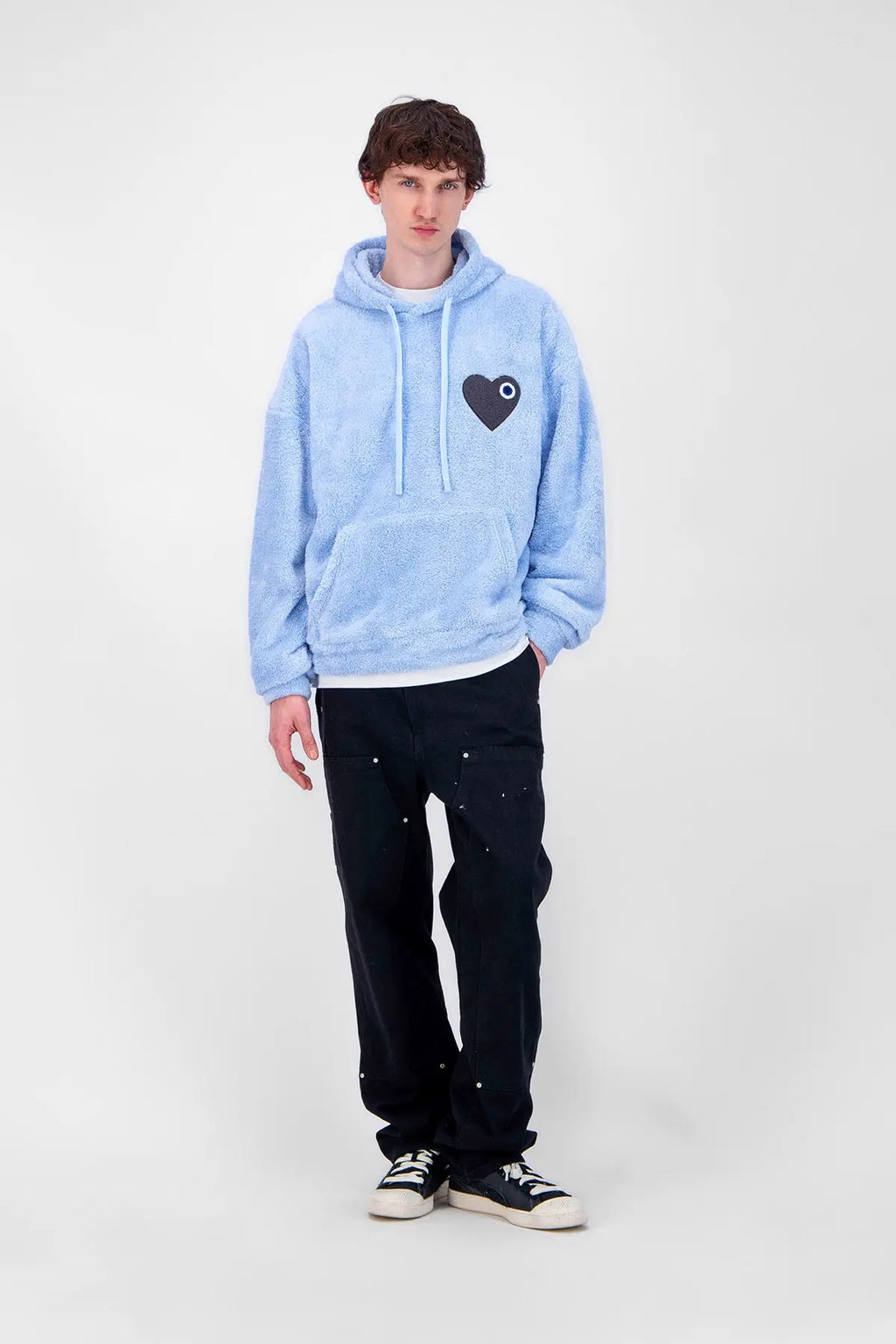 Sweat Moumoute à Capuche Ciel Avec Cœur Noir - bonhomme