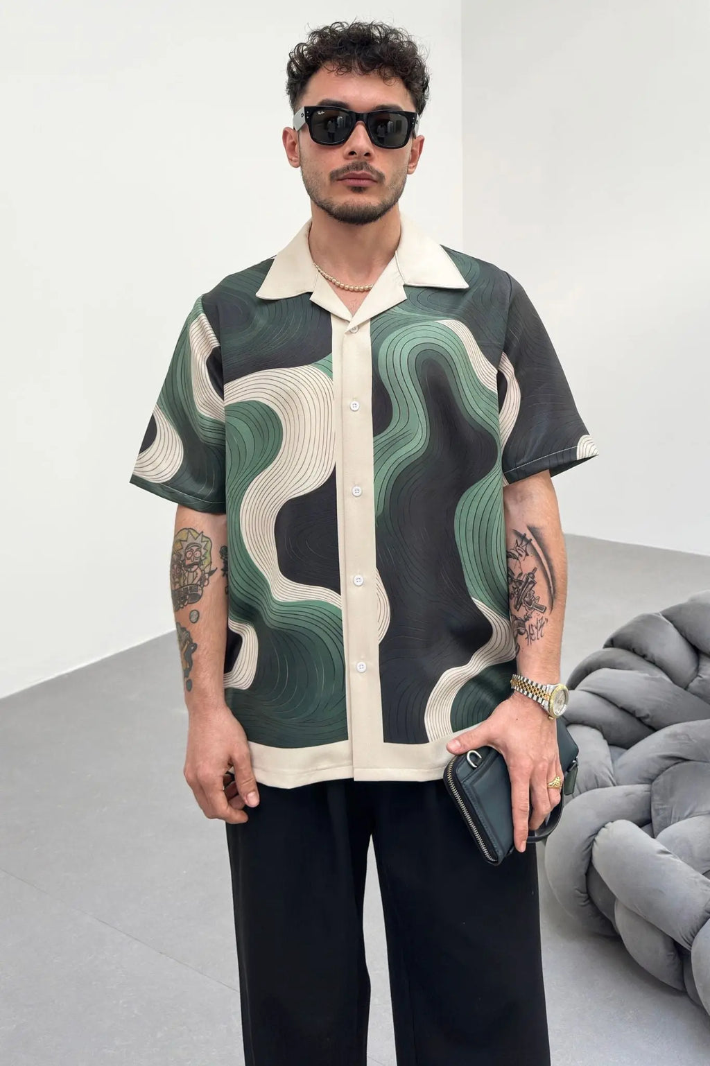 Chemise Homme Imprimée coupe droite manches courte Vert et Beige bonhomme