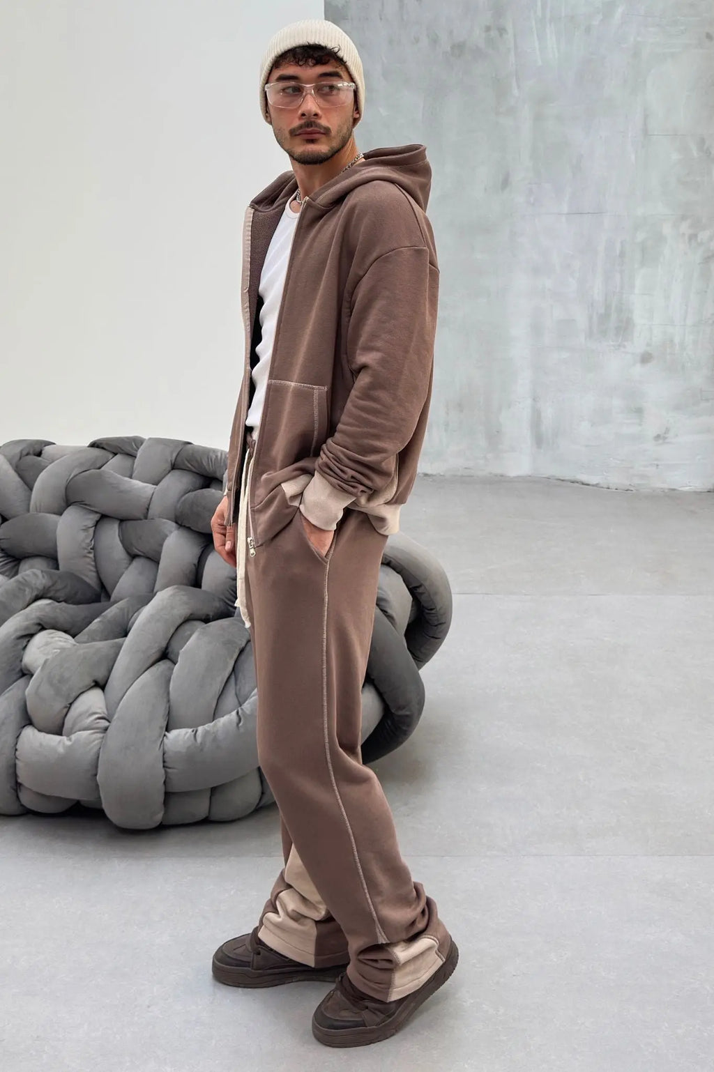 Ensemble jogging bi couleur veste et pantalon jogging coup flare marron beige bonhomme