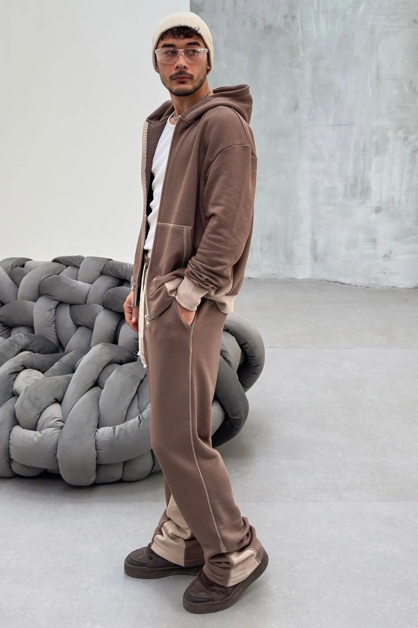 Ensemble jogging bi couleur veste et pantalon jogging coup flare marron beige bonhomme