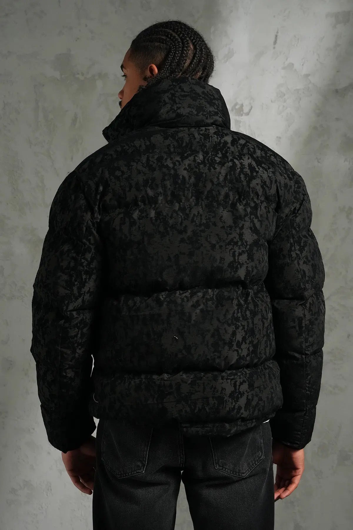 Doudoune Noir Brillante simili daim bonhomme