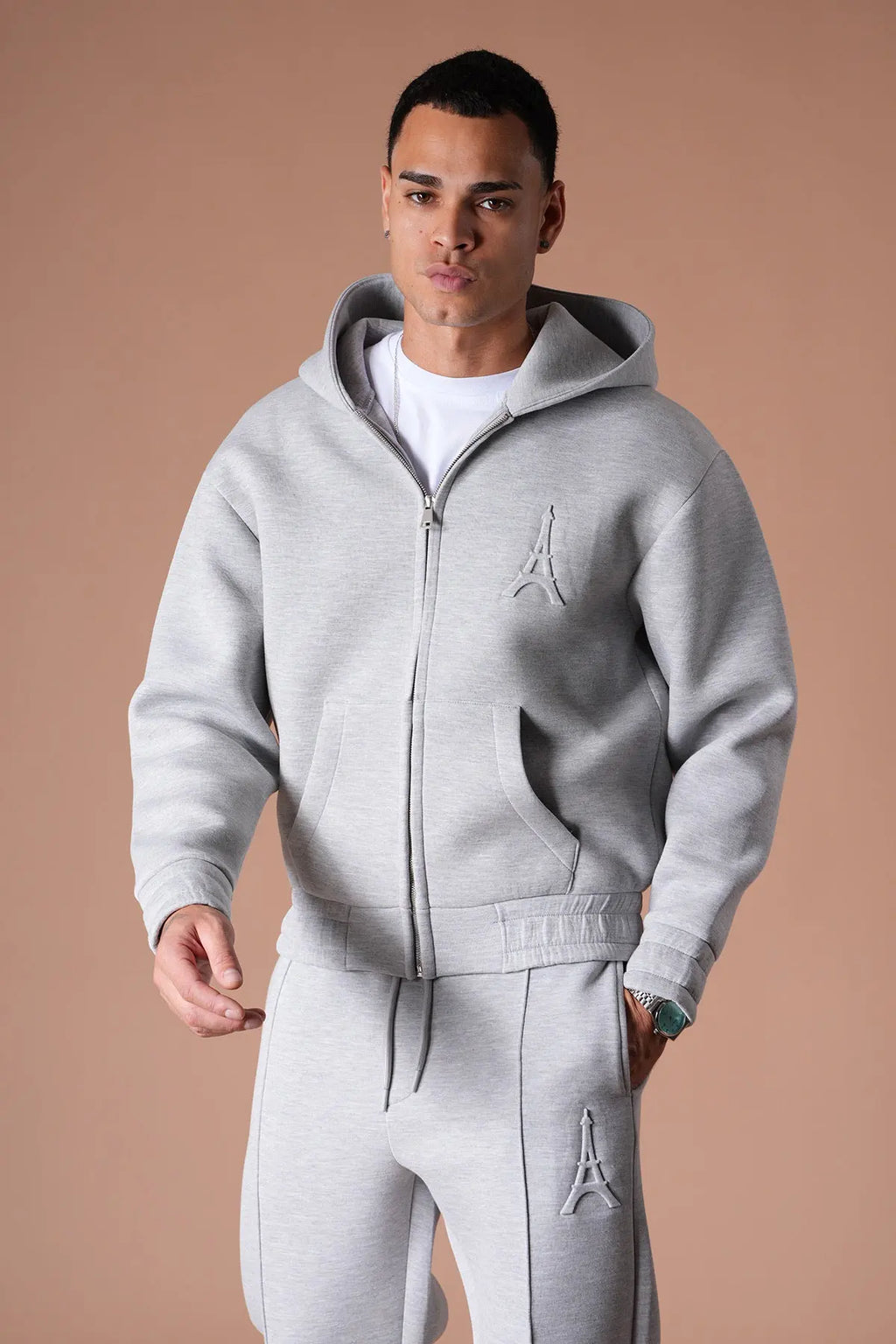 Ensemble Jogging Gris Paris – Hoodie & Pantalon bonhomme