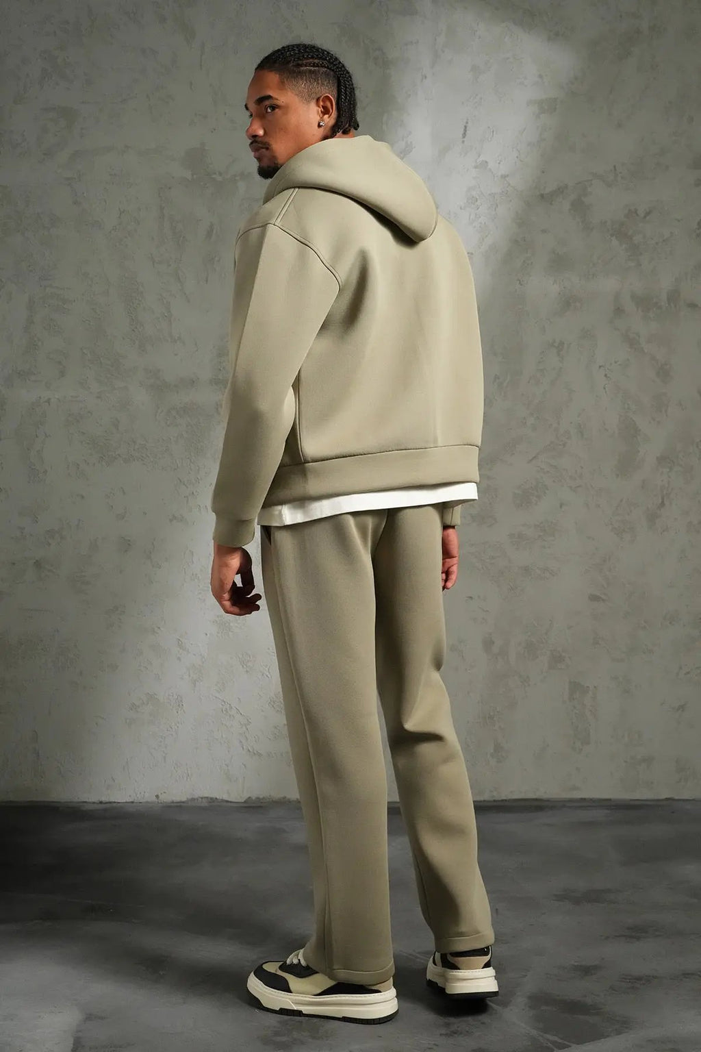 Ensemble jogging Kaki zippé – IKAO Paris bonhomme