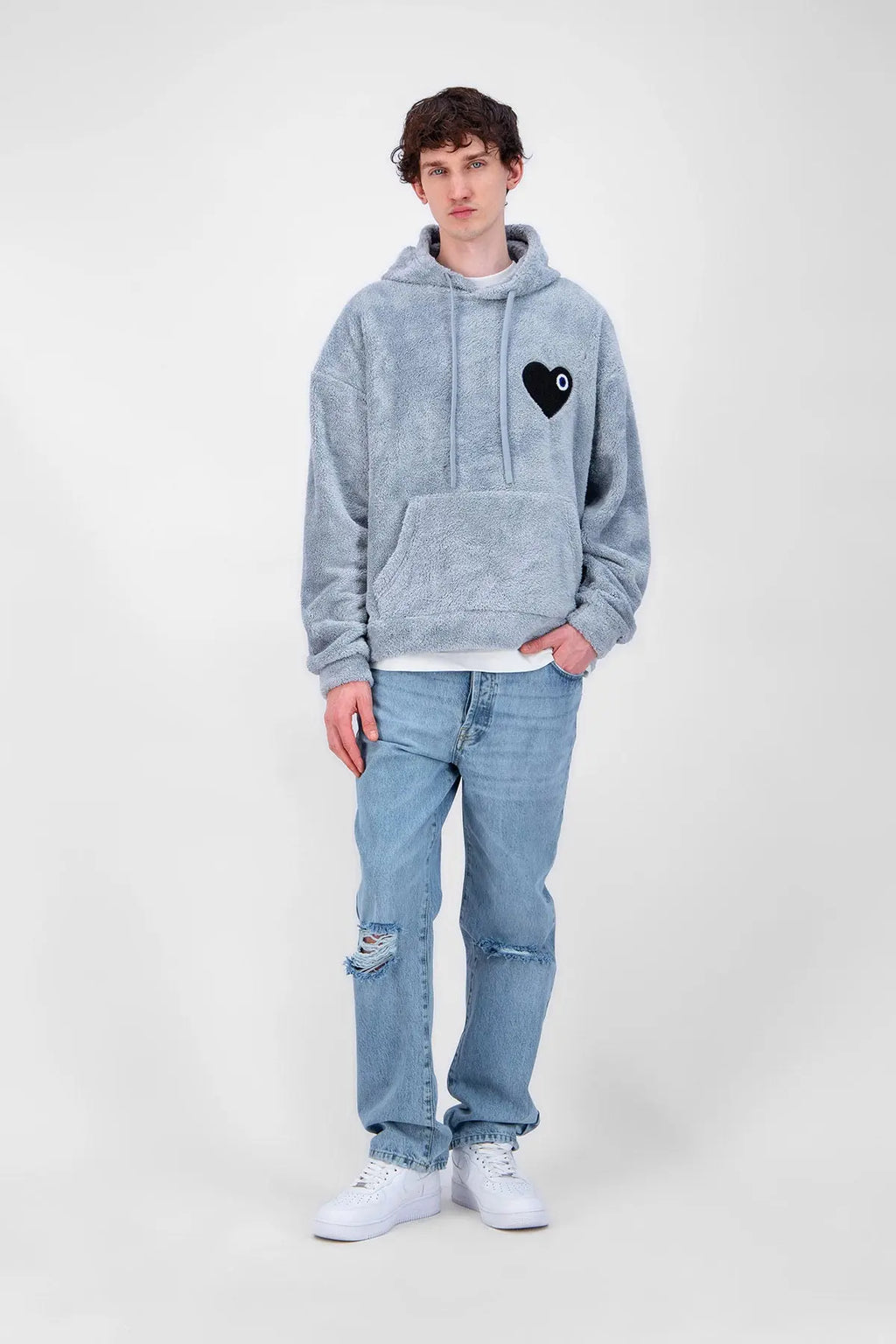 Sweat Moumoute à Capuche Gris Avec Cœur Noir - bonhomme