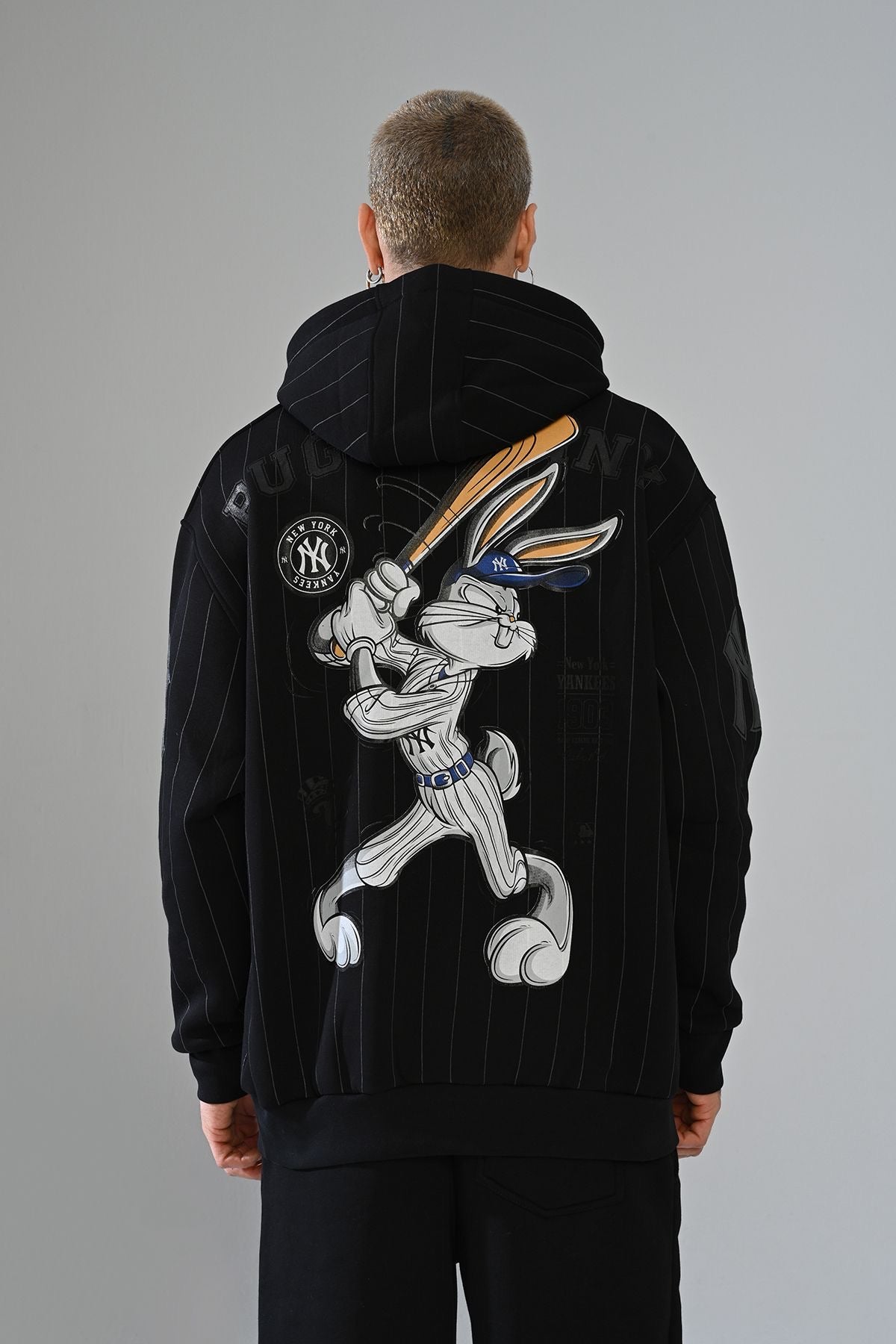 Sweat Capuche Noir Bugs Bunny x Yankees