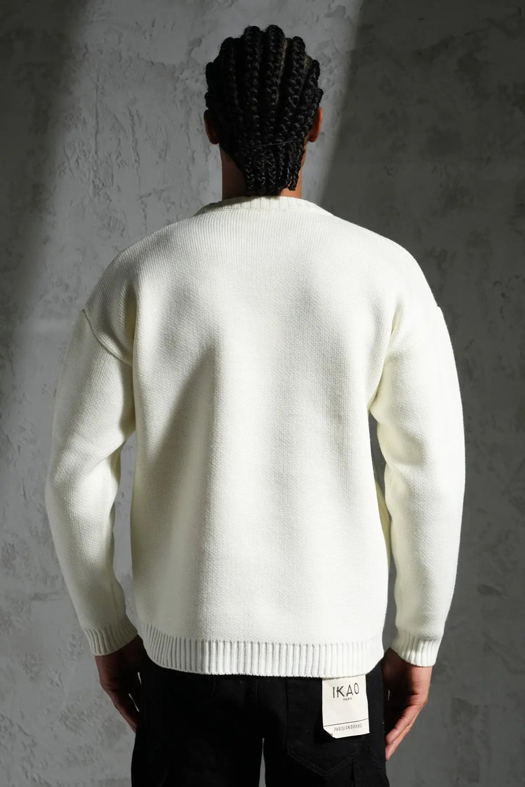 Pull Ikao Lettre C Style Universitaire bonhomme