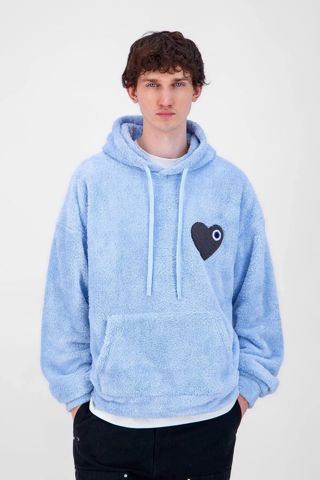 Sweat Moumoute à Capuche Ciel Avec Cœur Noir - bonhomme