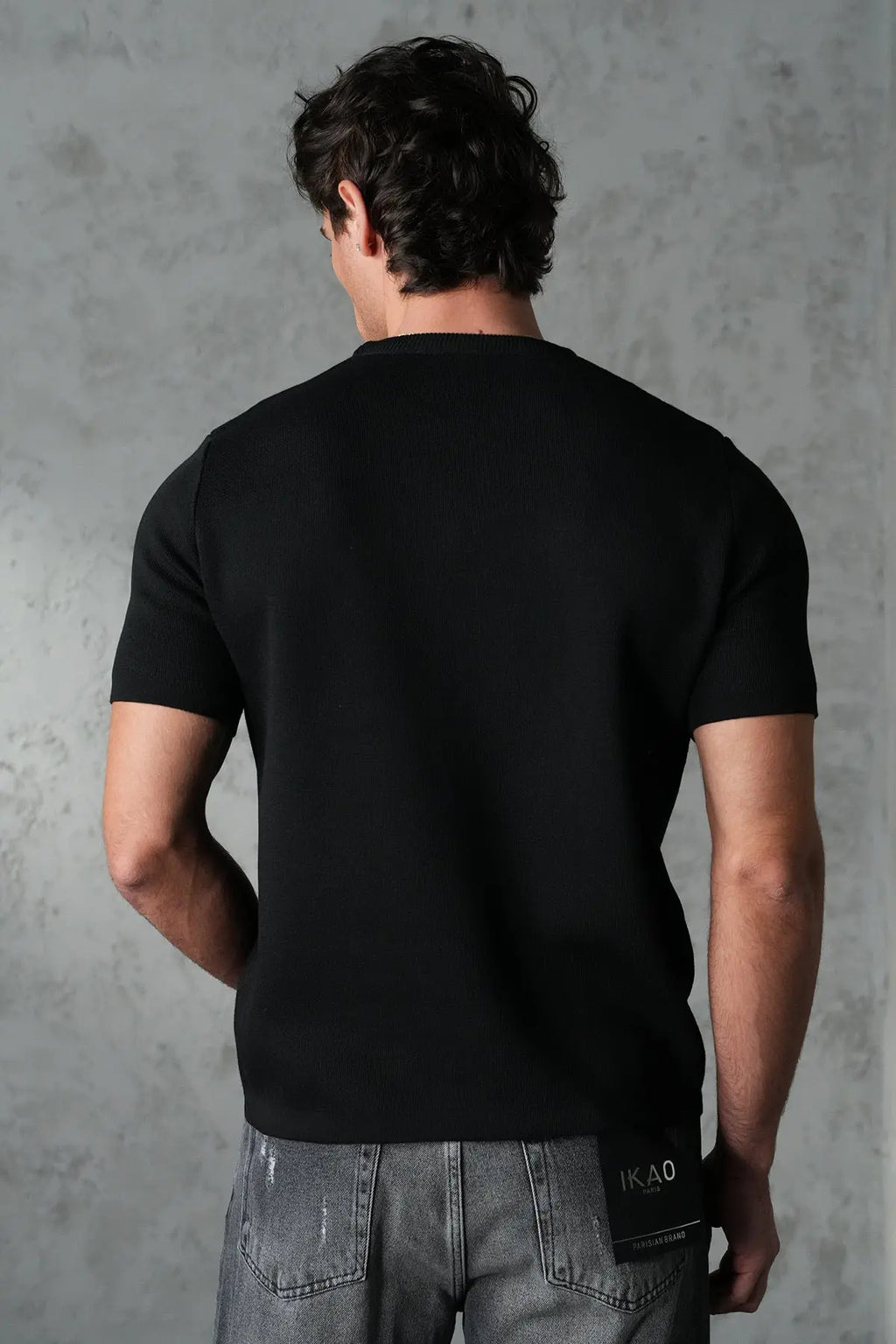 Pull Maille Homme Signature “C” – Élégance Moderne & Confort Premium bonhomme