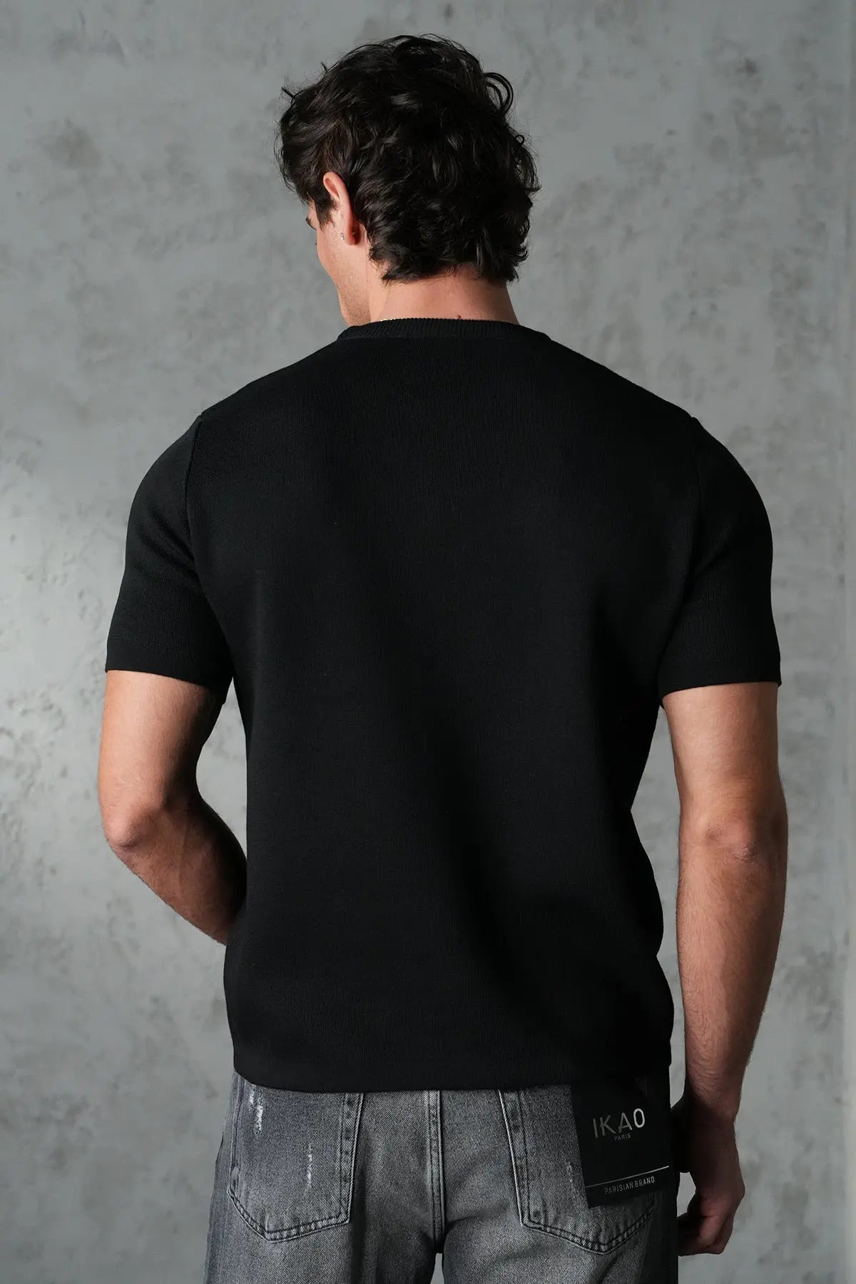 Pull Maille Homme Signature “C” – Élégance Moderne & Confort Premium bonhomme