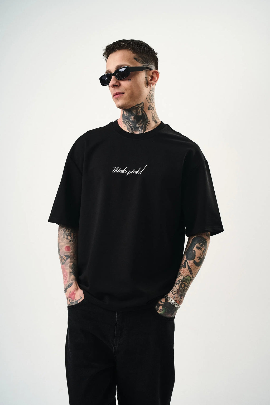 Tee Shirt Leo Think Pink Noir bonhomme