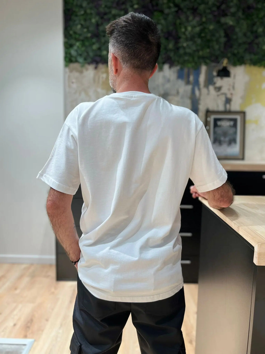 Tee shirt blanc avec motif Coeur gris Homme bonhomme