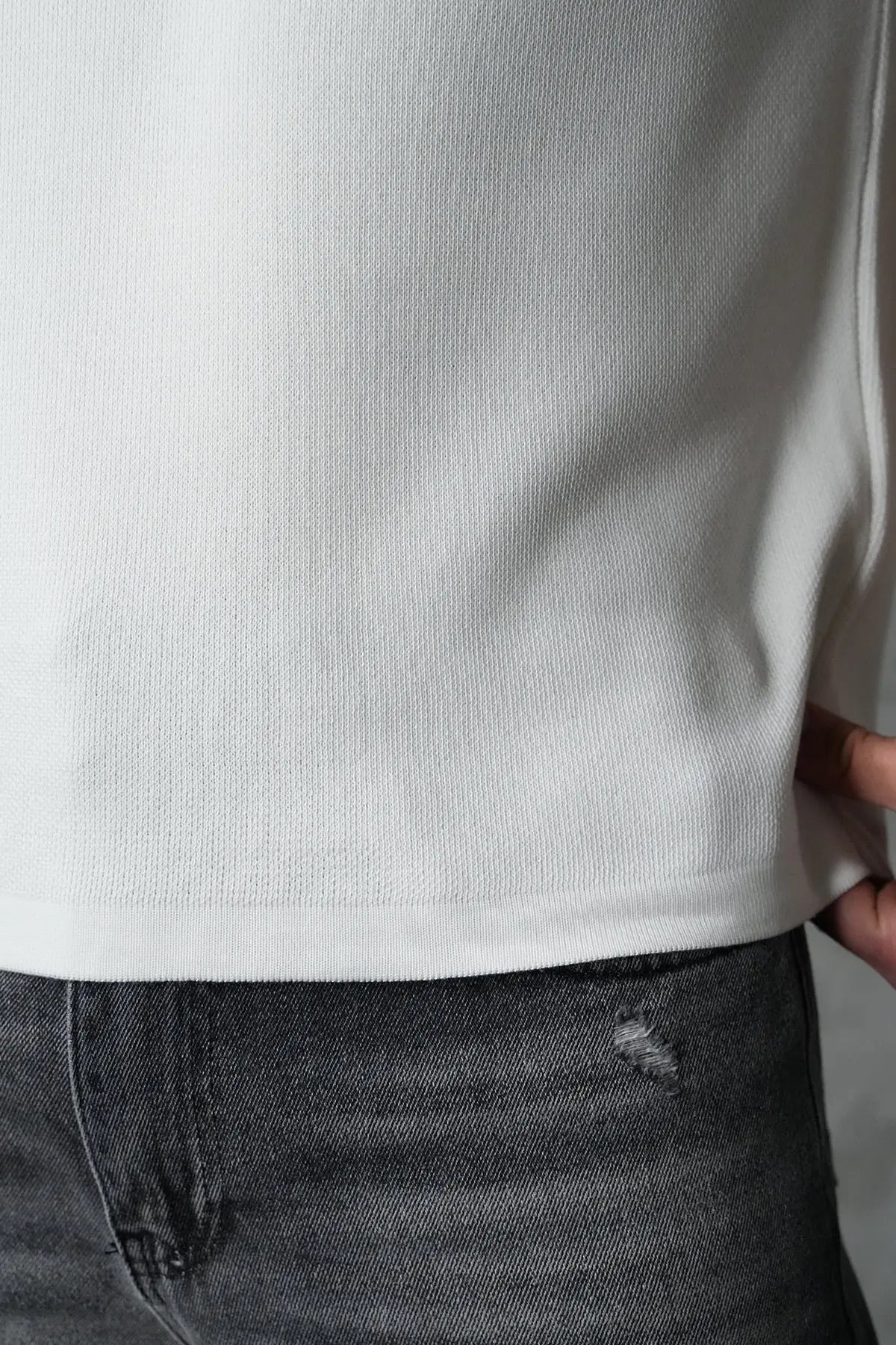 Pull Maille Homme Signature “H” – Élégance Moderne & Confort Premium (Copie) bonhomme