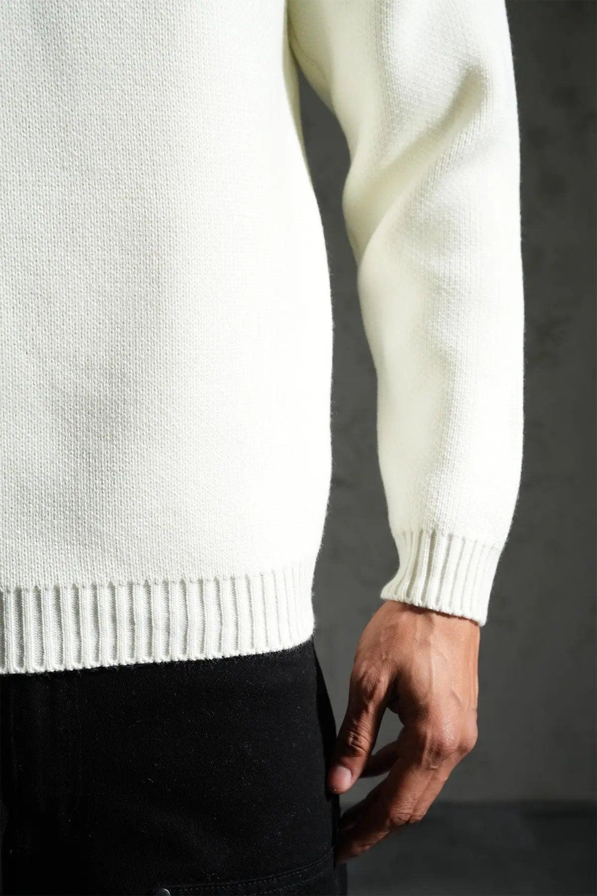 Pull Ikao Lettre C Style Universitaire bonhomme