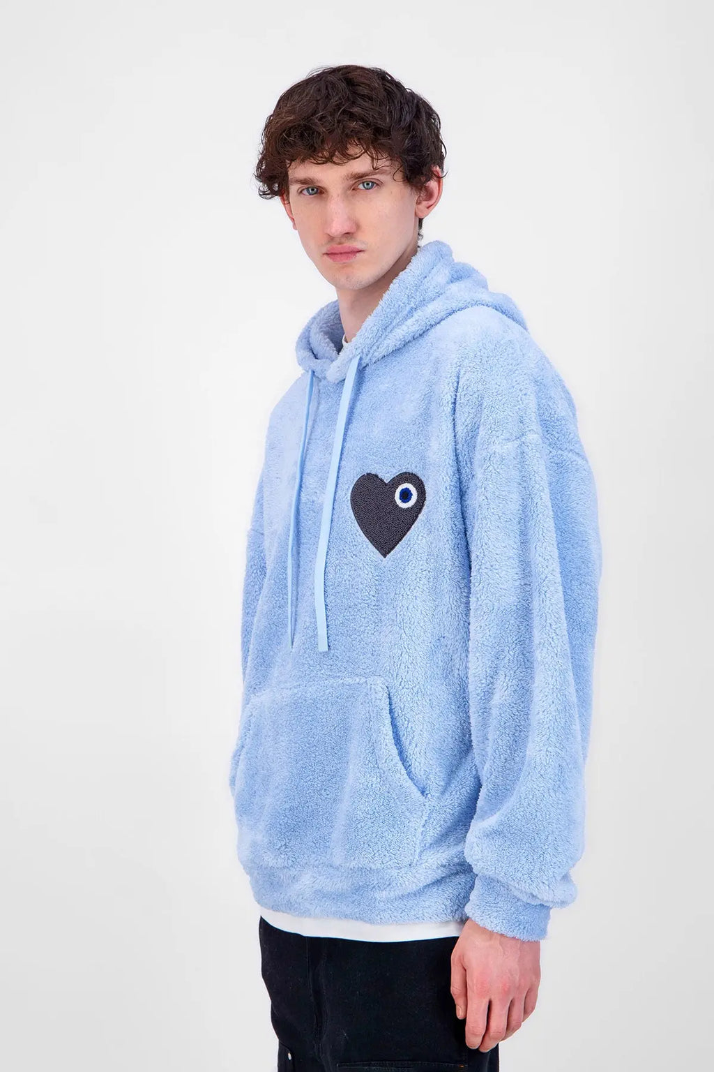 Sweat Moumoute à Capuche Ciel Avec Cœur Noir - bonhomme