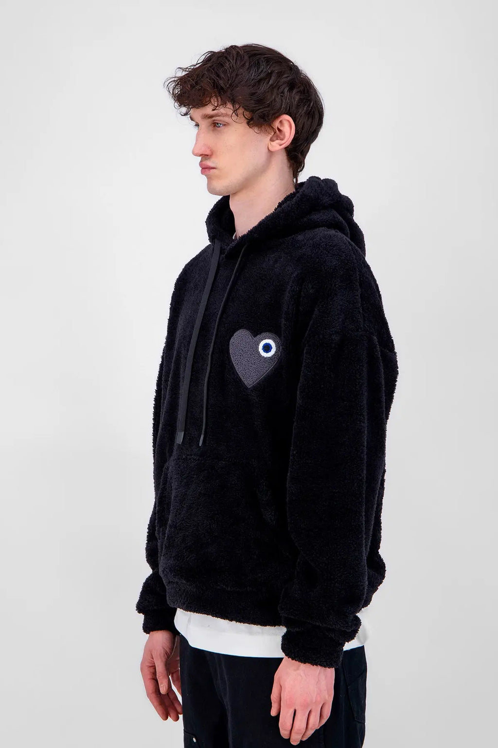 Sweat Moumoute à Capuche Noir Avec Cœur Gris - bonhomme