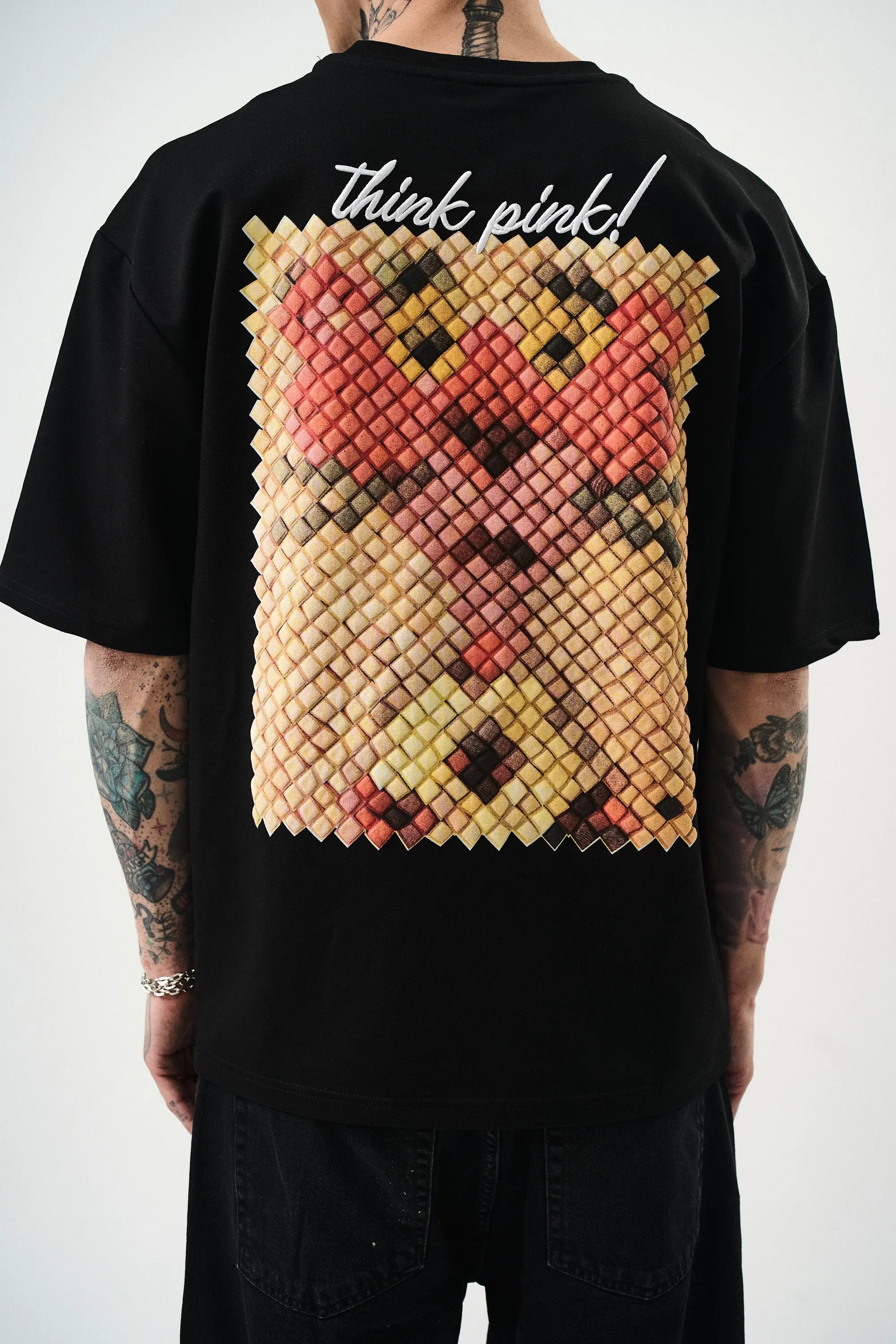 Tee Shirt Leo Think Pink Noir bonhomme