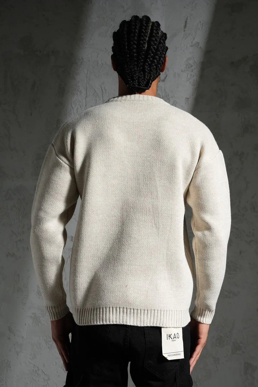 Pull Ikao Lettre C Style Universitaire bonhomme