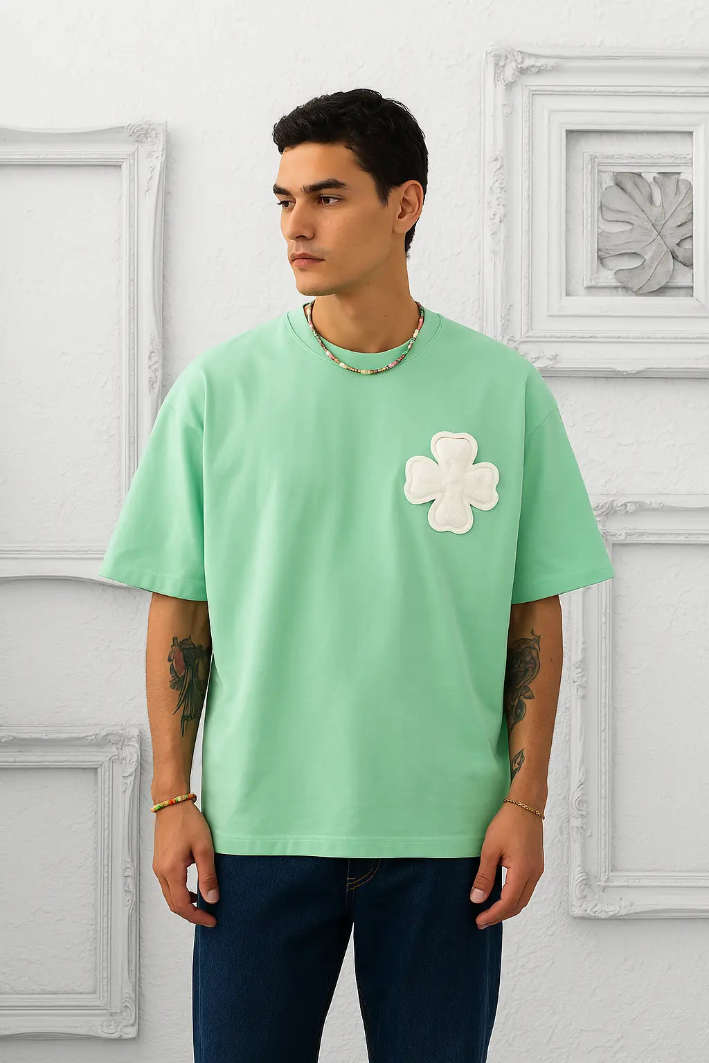 T-shirt Aqua Oversize avec motif floral en couture tricoté bonhomme