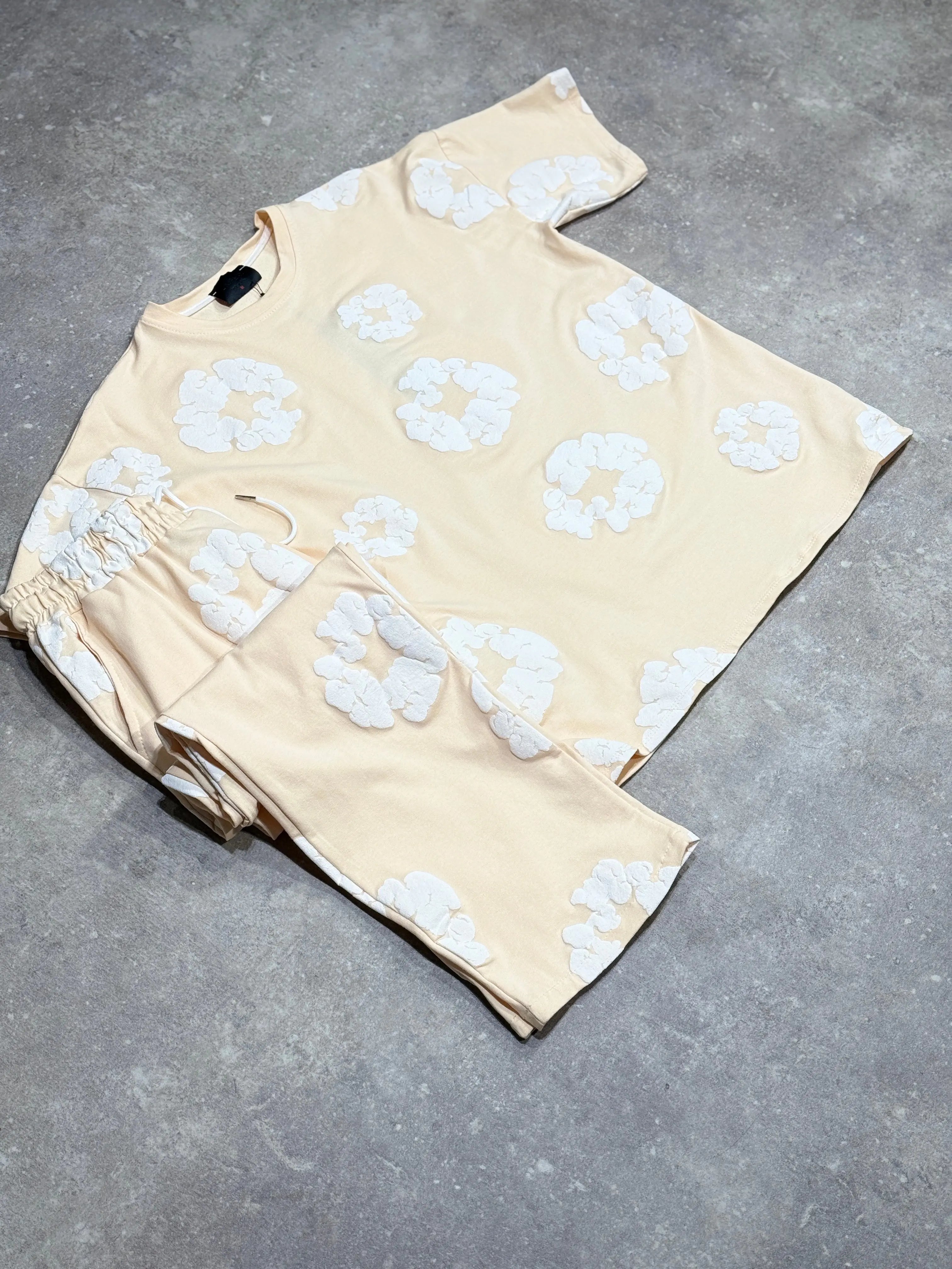 Ensemble Tee-Shirt et Pantalon jogging Fleur Jaune bonhomme