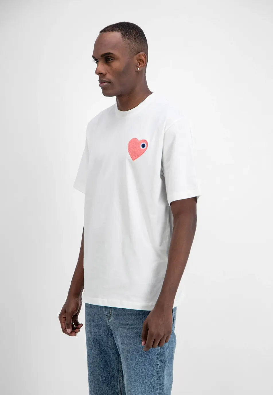 Tee shirt beige blanc avec motif Coeur rose Homme bonhomme