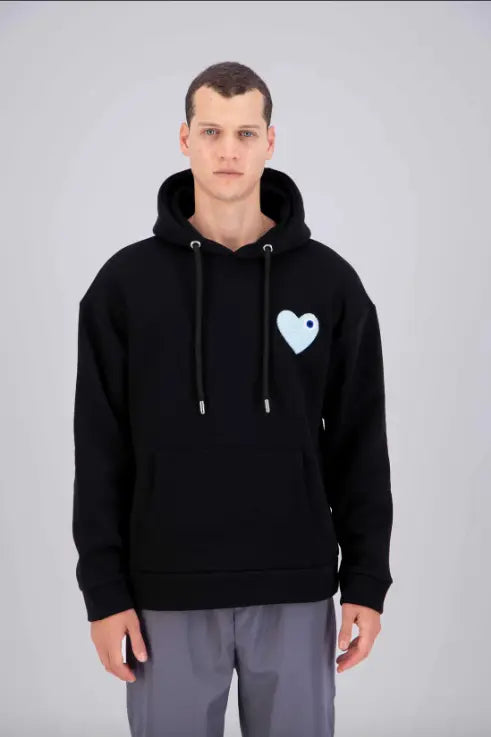Sweat capuche Noir avec cœur ciel bonhomme