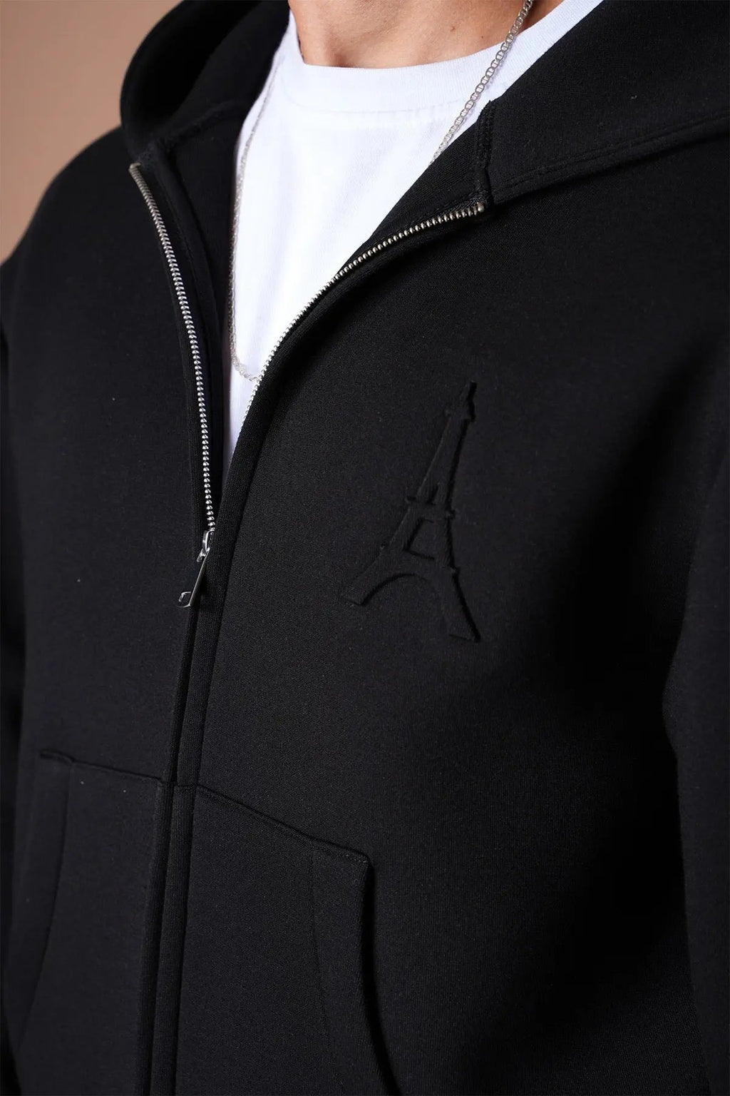 Ensemble Jogging Noir Paris – Hoodie & Pantalon bonhomme