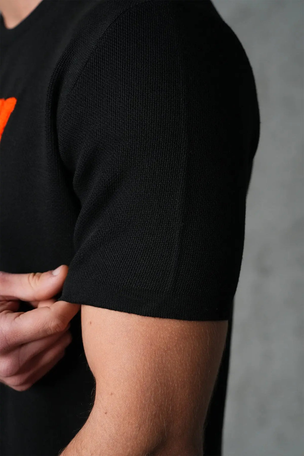 Pull Maille Homme Signature “H” – Élégance Moderne & Confort Premium (Copie) bonhomme