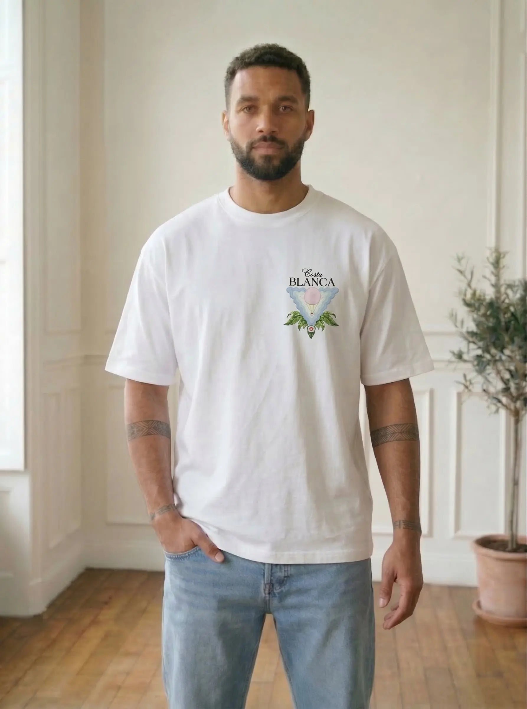 T-shirt Costa Blanca – Esprit soleil et évasion bonhomme