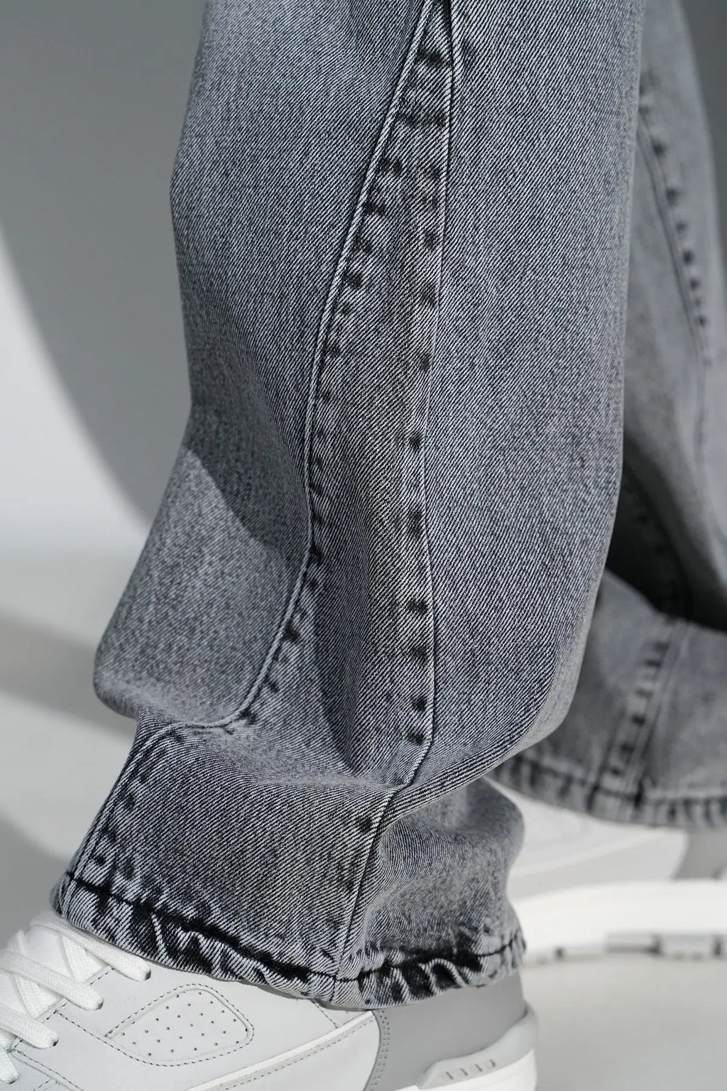 Jean Homme Outfit – Coupe Flare Denim Gris bonhomme