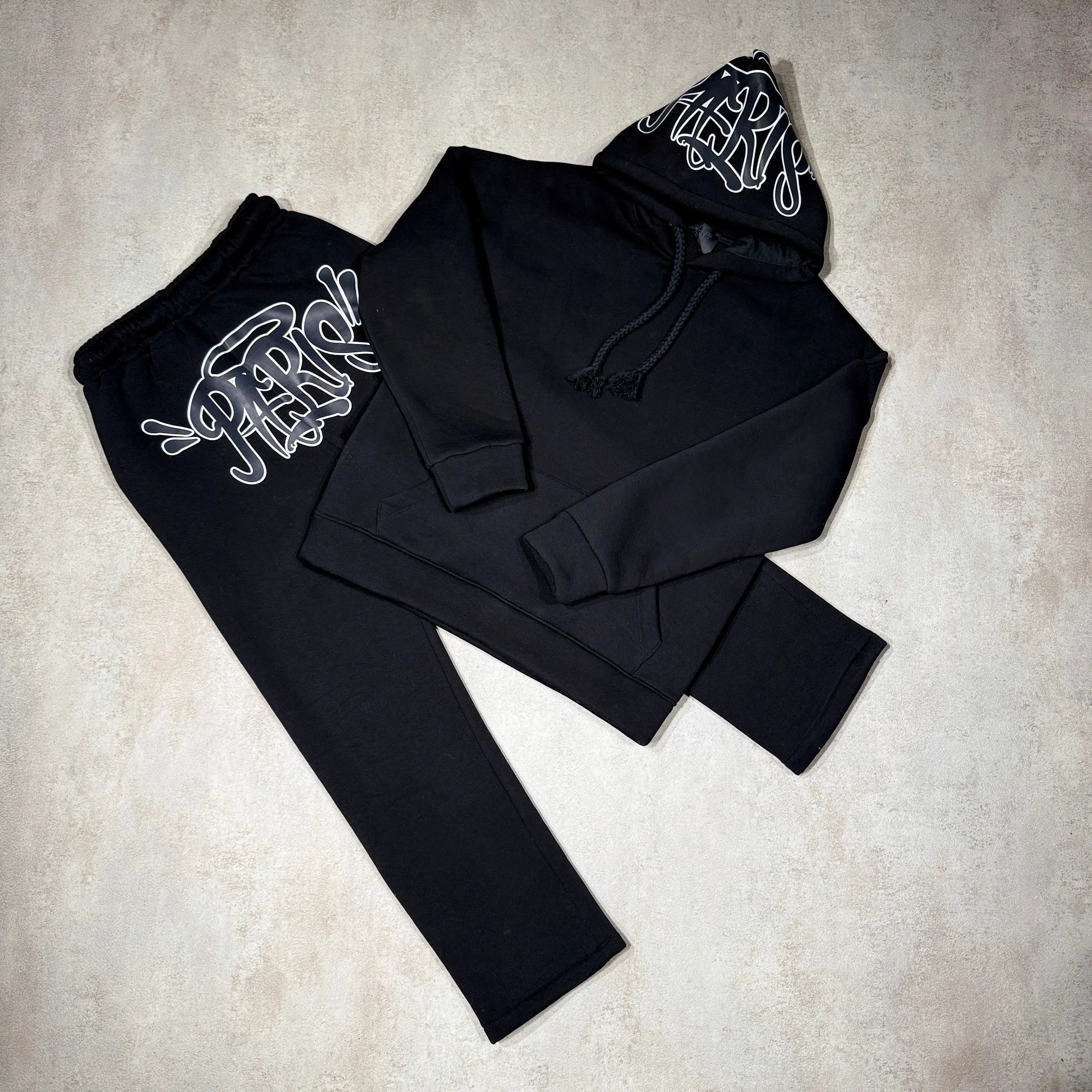 Ensemble Noir Sweat Capuche et Pantalon Paris bonhomme