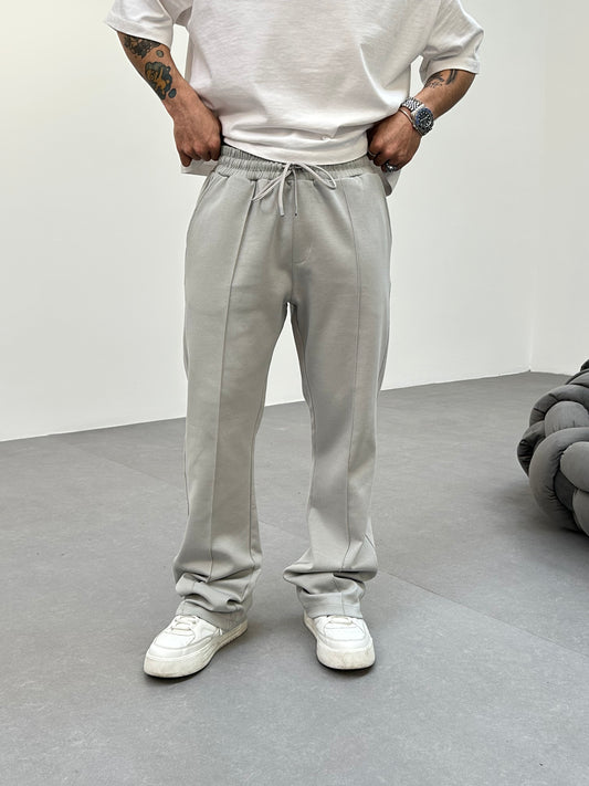 Pantalon Jogging Gris Coupe Droite et Large